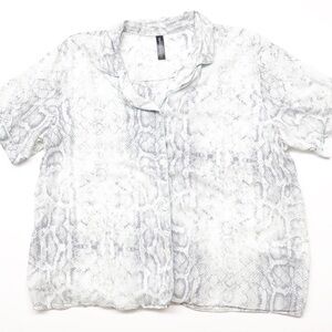 Ambrielle Sleepwear mint/gray reptile print button up pajama shirt